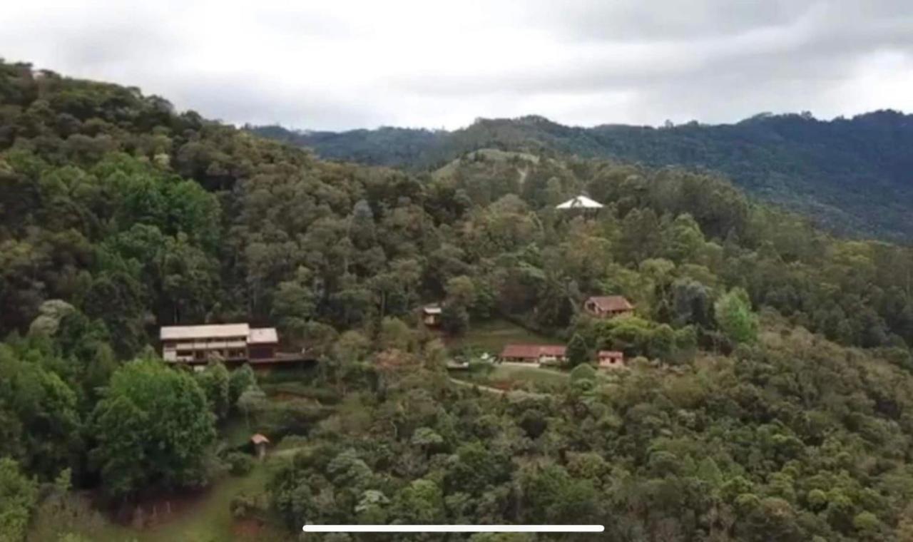 Casa De Vidro Com Vista Mantiqueira - Com Cafe E Staff Βίλα Campos do Jordão Εξωτερικό φωτογραφία