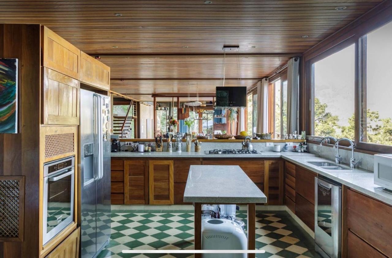 Casa De Vidro Com Vista Mantiqueira - Com Cafe E Staff Βίλα Campos do Jordão Εξωτερικό φωτογραφία